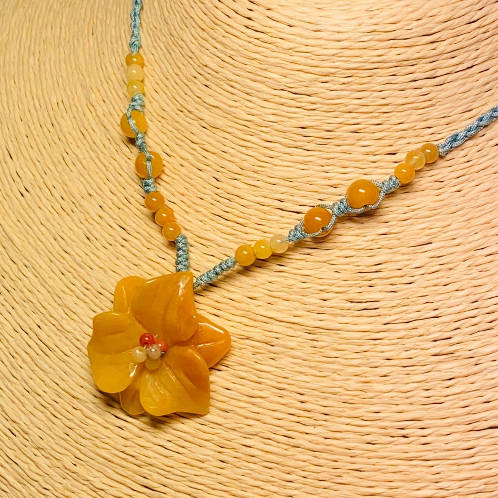 Hand carved and knitted jade bracelet